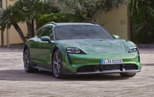 Hole-in-One-Preis-Porsche-Taycan-Turbo-S-Cross-Turismo-1