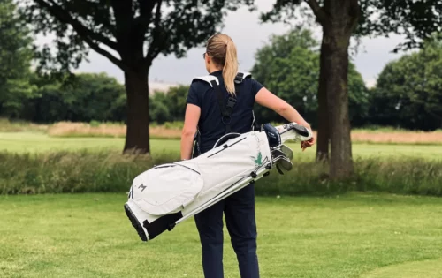 Minimal Golf bag titel