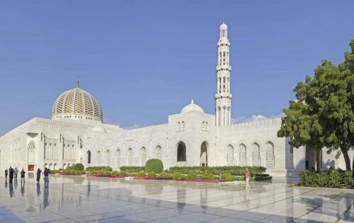 Sultan-Qaboos-Grand-Mosque