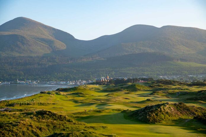 Genießen Sie die Ultimate Irish Jameson Golf Links Experience. Fünf außergewöhnliche Golfplätze in einem einzigartigen Urlaub.
