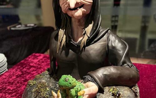 Halloween-StaerkLinzTorte-Kroete